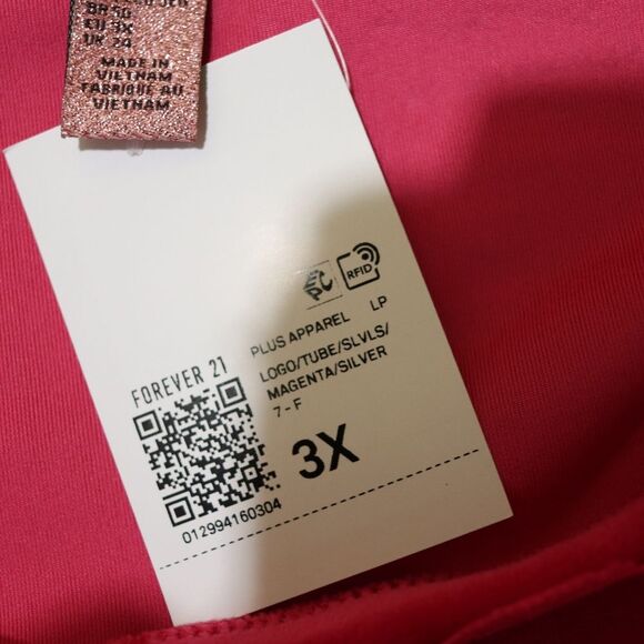 Forever 21 X Hello Kitty Pink Tube Crop Top Plus Size 3X - Picture 8 of 8